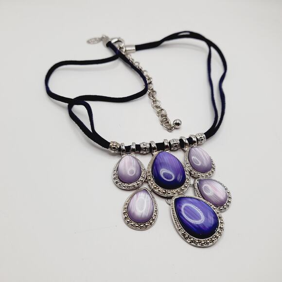 Chico’s Purple Lavender Teardrop Pendant Necklace 22” Suede Cord - Picture 4 of 10